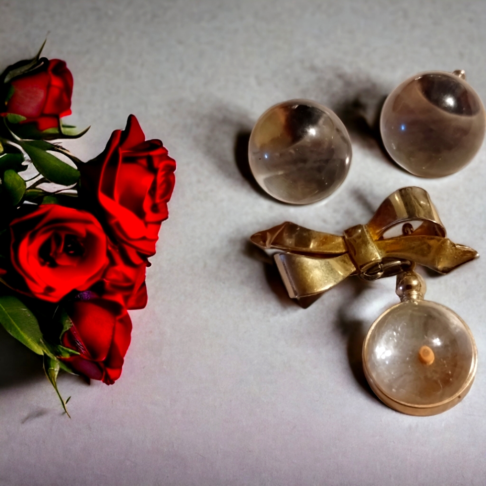 Antique Photo Globe Gold Bow Brooch With Mustard Seed Inside/Photo Globe Earring